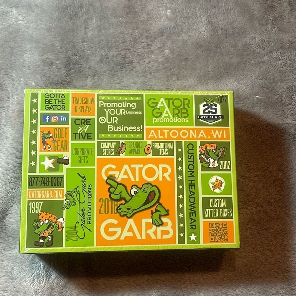 Gator garb puzzle 432 pieces NEW